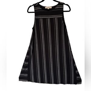LOFT Black & White Patterned Sleeveless Flowing Sheath/Swing Midi Dress
